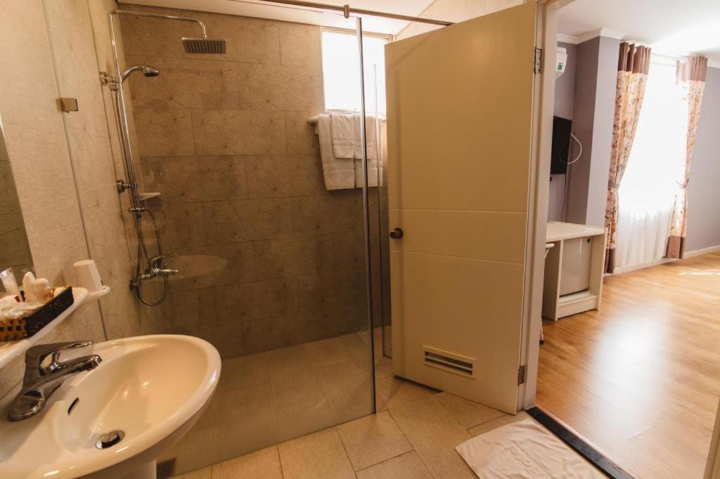 דה נאנג Kaka Hotel מראה חיצוני תמונה